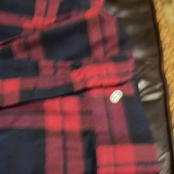 Button down plaid shirt - Picture 2 of 8